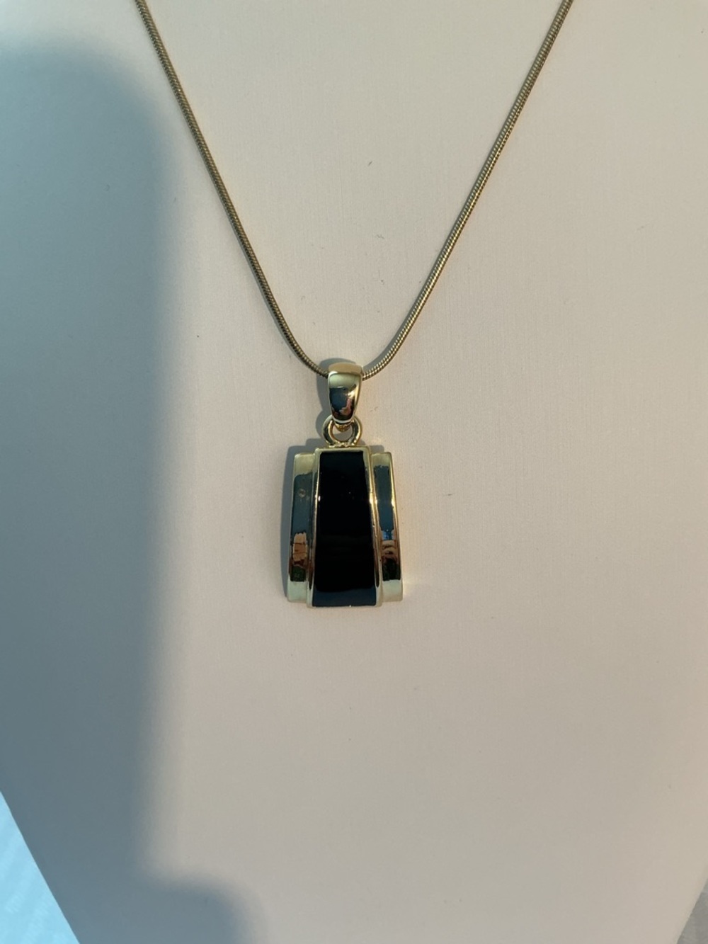 Lia Sophia Vintage Gold Tone Pendant Necklace